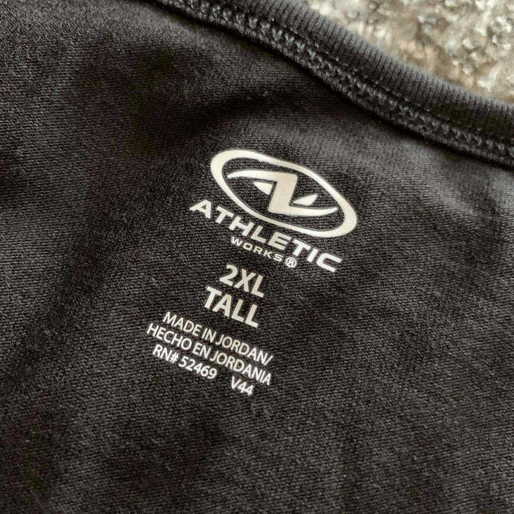 3/$20 Men's Big & Tall one Black and one Gray Tank Tops NWT 2XLT - Picture 4 of 7